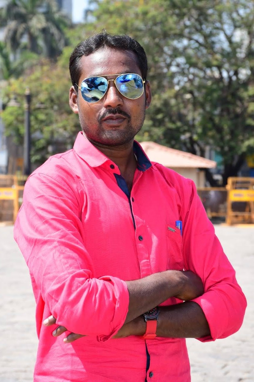 दिलीप लक्ष्मण हाडस