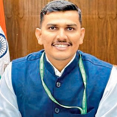 मा. श्री. ओमकार पवार (भा. प्र. से.)